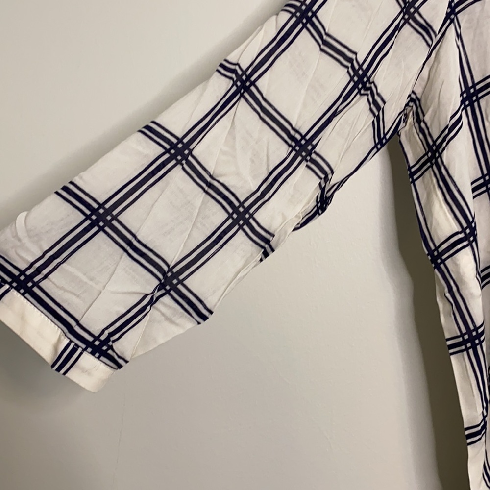 🆕 ZARA Basic button down blouse - Picture 5 of 7